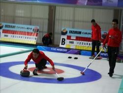 Curlingte zirve mücadelesi